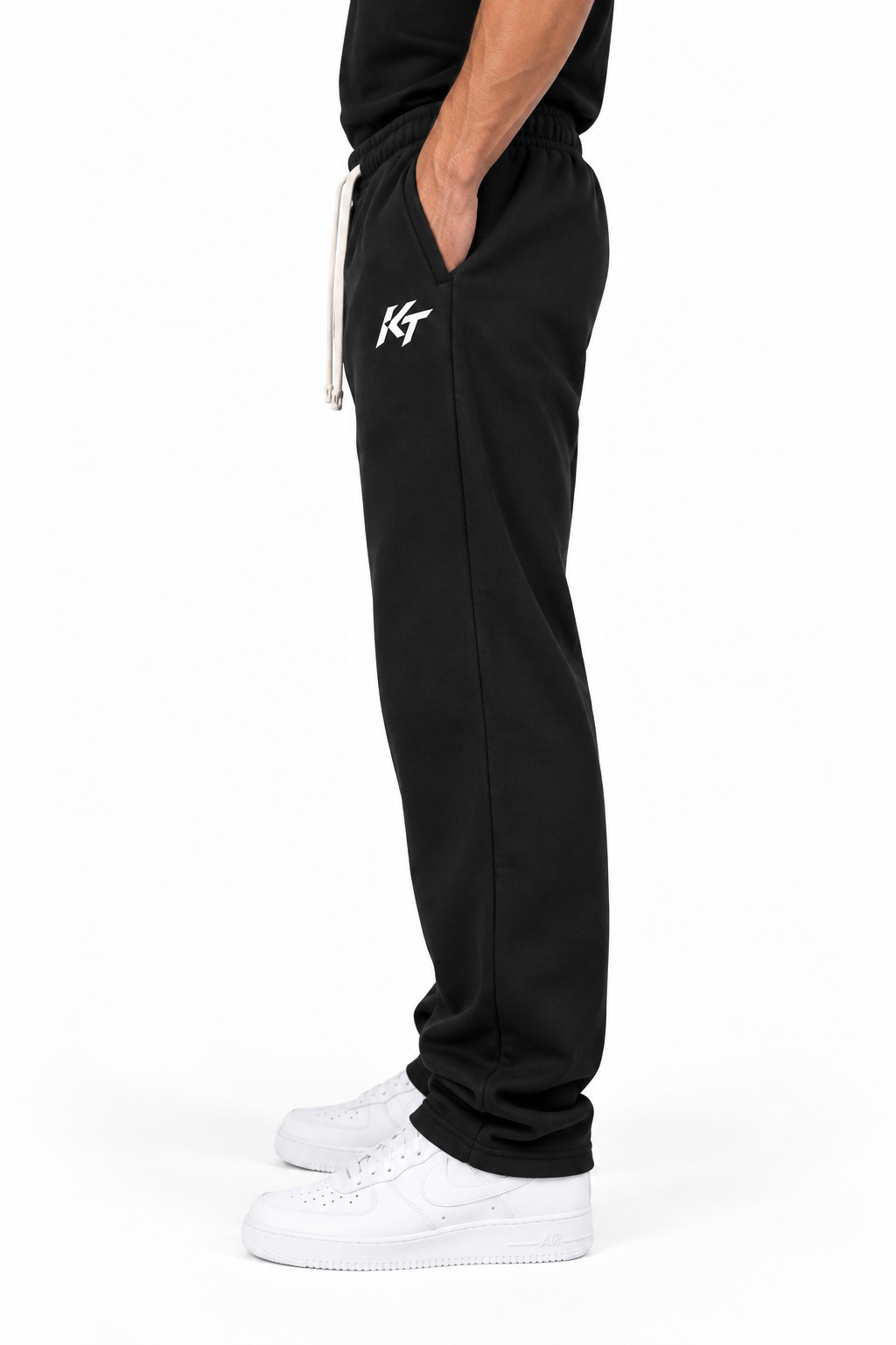 KNNCT Training Pants Relaxed straight fit – Black Edition
